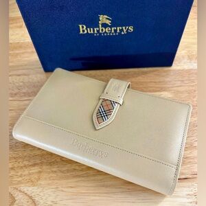 Burberry - Planner/Calendar | GM Size | Pristine Condition! W/ Box - Vintage